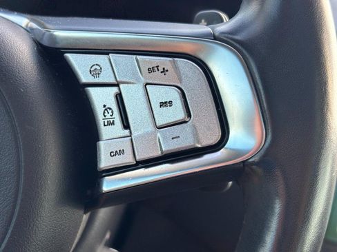 Used 2018 Jaguar F-PACE Prestige AWD/4WD image 20