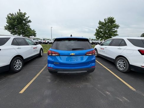 Used 2024 Chevrolet Equinox LT FWD image 3