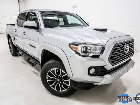 Used 2023 Toyota Tacoma TRD Sport image 9