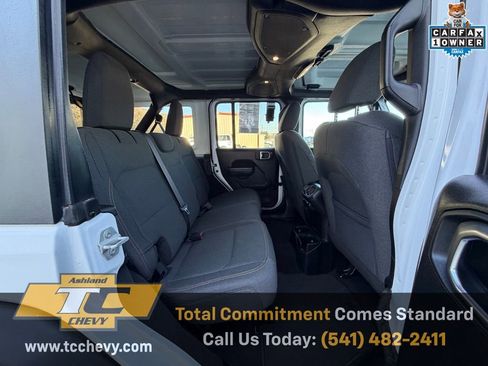 Used 2024 Jeep Wrangler Sport S image 14