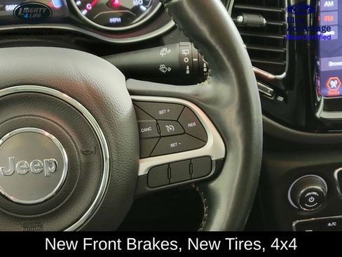 Used 2020 Jeep Compass Limited image 28