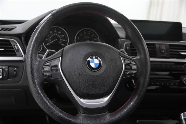 Used 2017 BMW 330i xDrive Sedan AWD/4WD image 7