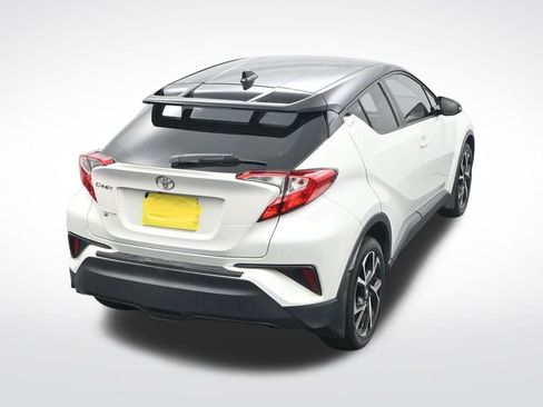 Used 2019 Toyota C-HR XLE image 29