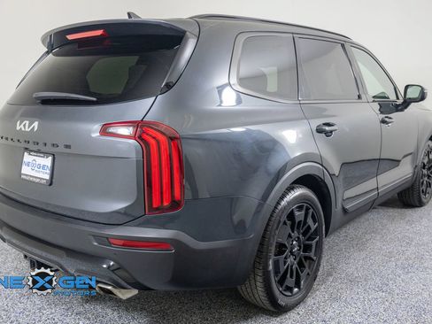 Used 2022 Kia Telluride SX w/ SX Prestige Package AWD/4WD image 7