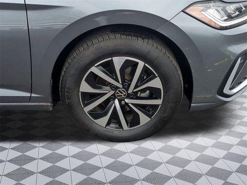 Used 2025 Volkswagen Jetta S image 29