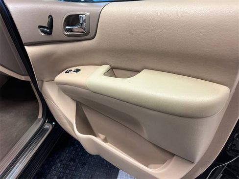 Used 2012 Kia Sedona EX w/ Luxury Pkg image 12