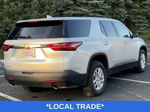 Used 2022 Chevrolet Traverse LS FWD image 9