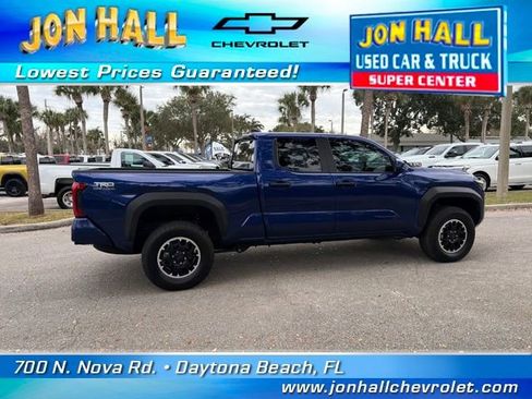 Used 2025 Toyota Tacoma TRD Off-Road image 15