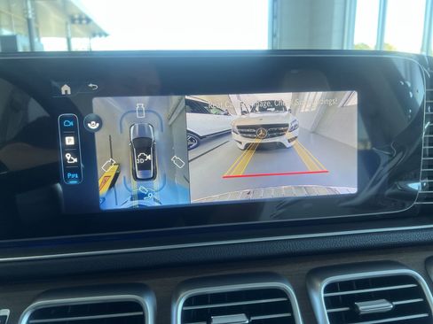 Certified 2025 Mercedes-Benz GLE 450e 4MATIC image 36