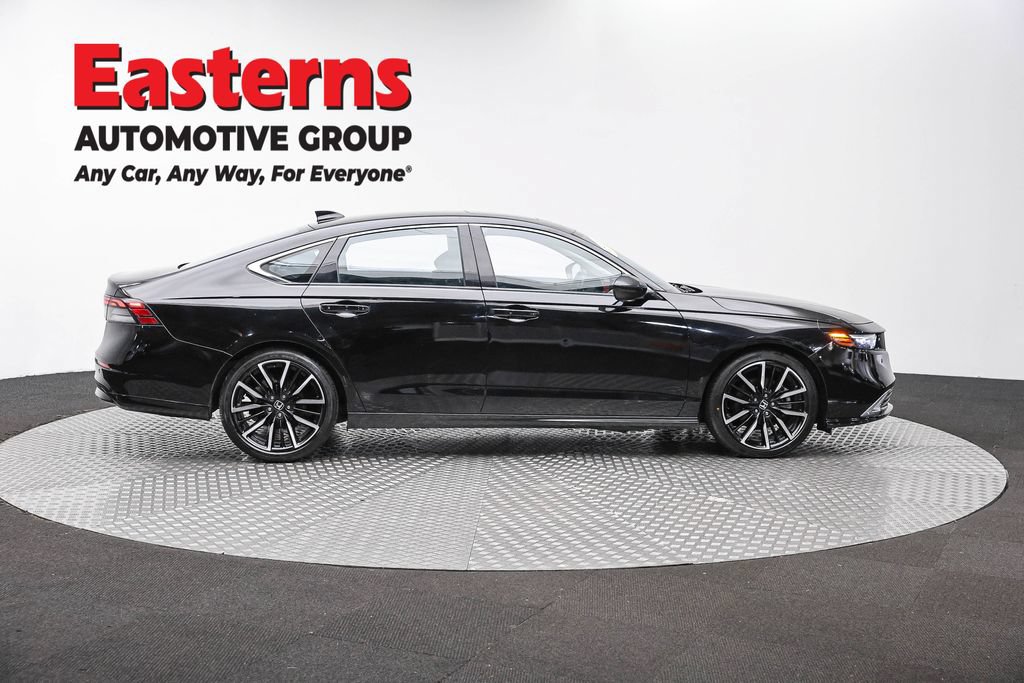 Used 2023 Honda Accord Touring image 5