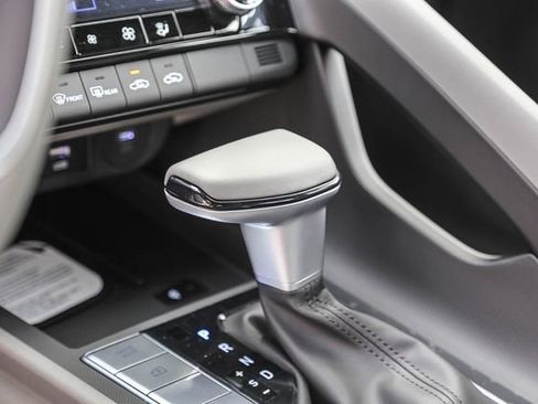 New 2026 Hyundai Elantra Sport FWD image 20