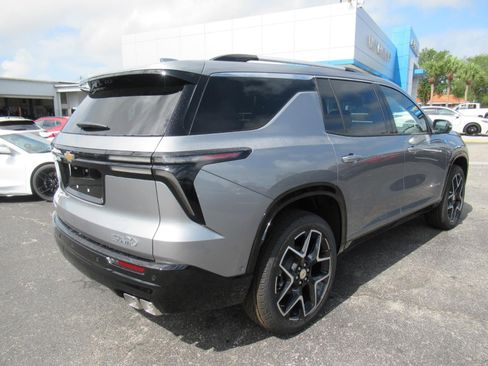 New 2026 Chevrolet Traverse High Country FWD image 5
