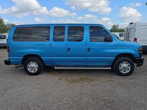 Used 2009 Ford E-150 and Econoline 150 Wagon image 4