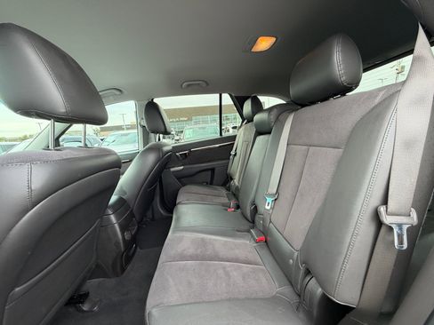 Used 2011 Hyundai Santa Fe SE image 17