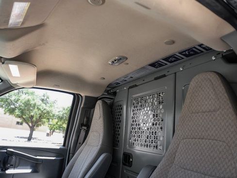 Used 2021 Chevrolet Express 2500 w/ Enhanced Convenience Package RWD image 28
