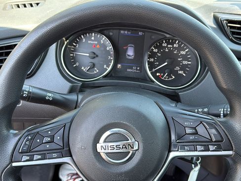 Used 2019 Nissan Rogue Sport S w/ Appearance Package AWD/4WD image 9