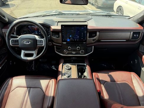 Used 2023 Ford Expedition Limited AWD/4WD image 26