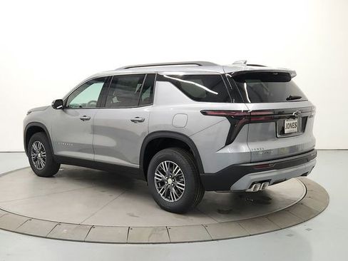New 2026 Chevrolet Traverse LT image 5