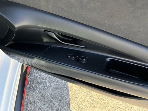 Used 2025 Hyundai Elantra N image 35