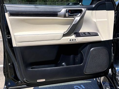 Used 2020 Lexus GX 460 Premium image 22
