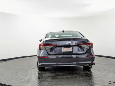 Used 2025 Honda Civic Sport image 6