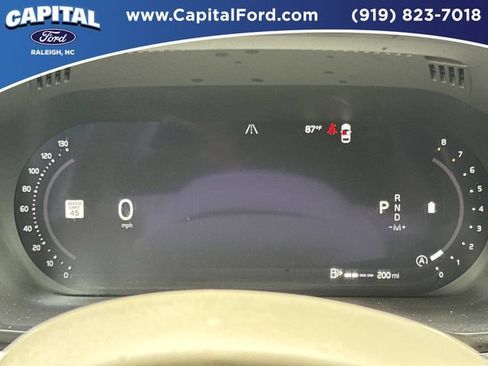 Used 2024 Volvo XC60 B5 Plus AWD/4WD image 26