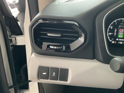 New 2025 Honda Pilot EX-L image 8