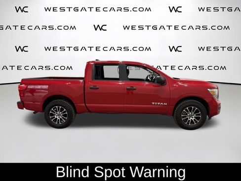 Used 2023 Nissan Titan SV image 4
