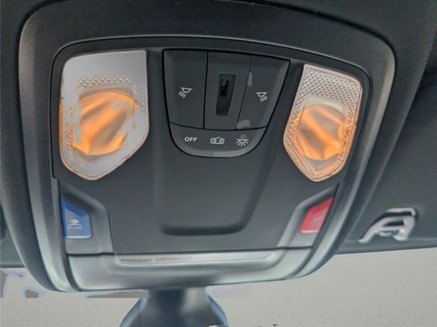 Used 2024 RAM 2500 Big Horn AWD/4WD image 12