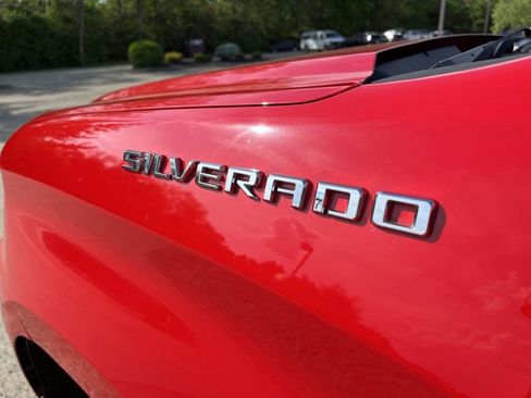 Used 2021 Chevrolet Silverado 1500 LT AWD/4WD image 32