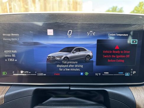 Used 2023 Mercedes-Benz C 300 Sedan image 35