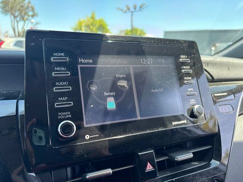 Used 2021 Toyota Camry SE FWD image 12
