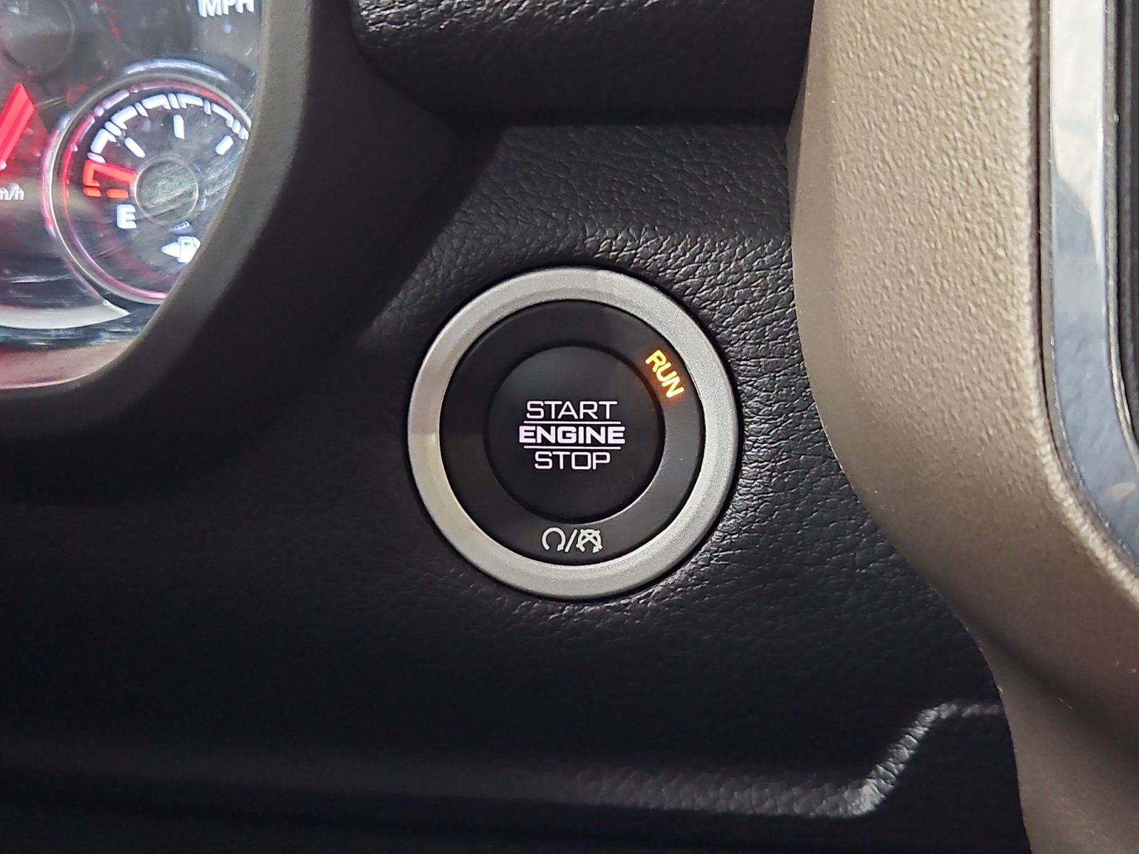 Used 2022 RAM 1500 Laramie AWD/4WD image 24