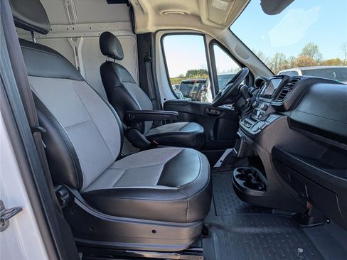 Used 2023 RAM ProMaster 2500 image 10