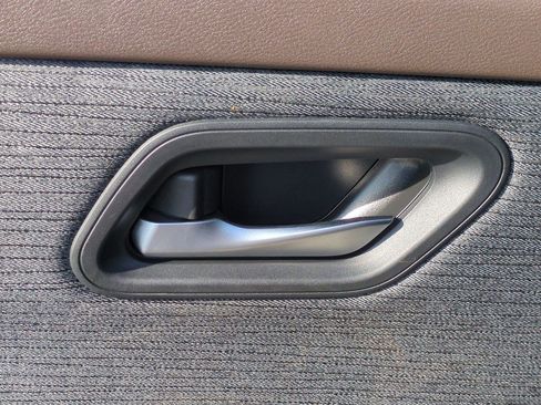 Certified 2023 Nissan Rogue SV FWD image 30