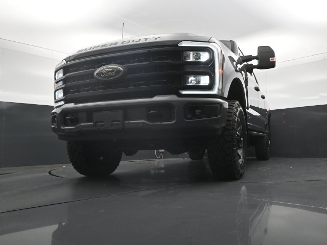 Used 2024 Ford F350 Lariat w/ Lariat Ultimate Package AWD/4WD image 35