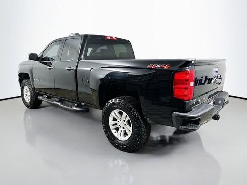 Used 2017 Chevrolet Silverado 1500 Custom w/ LPO, Black Pack image 5