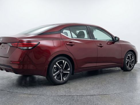 Used 2025 Nissan Sentra SV image 9