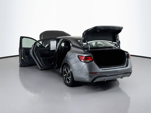 Used 2024 Nissan Sentra SV FWD image 22