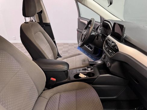 Used 2022 Ford Escape SE image 55
