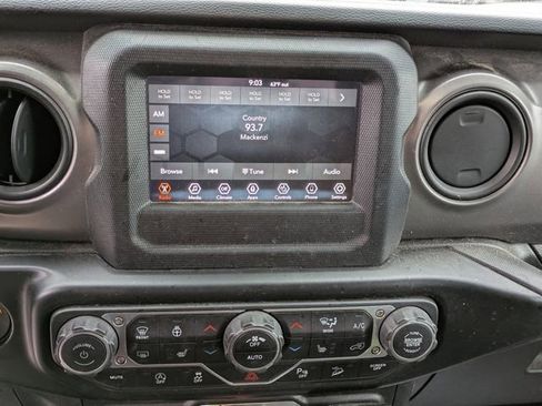 Used 2021 Jeep Wrangler Willys image 16