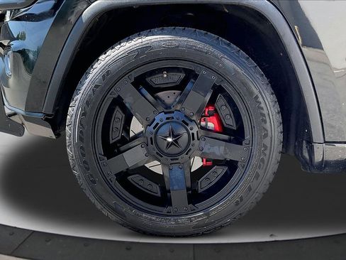 Used 2015 Jeep Grand Cherokee Altitude AWD/4WD image 33