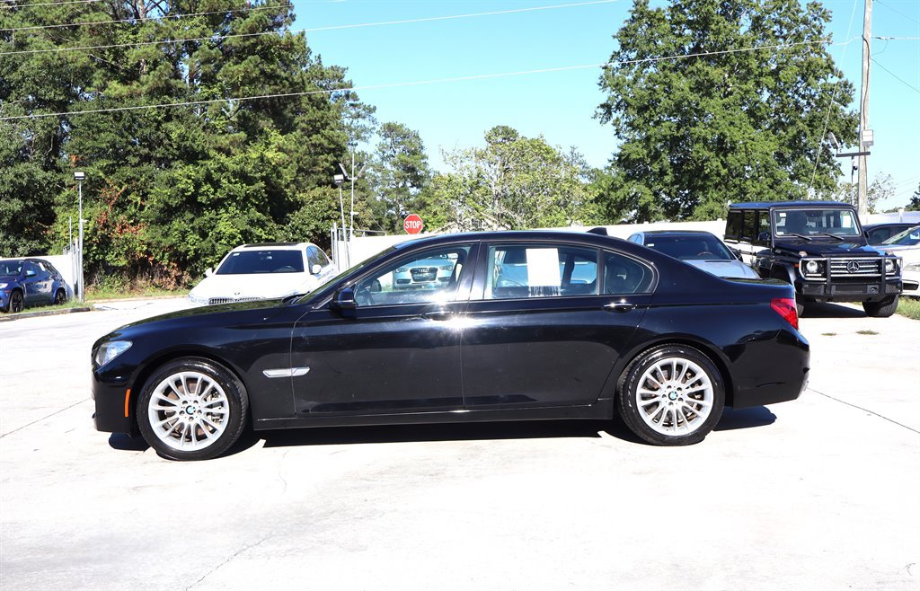 Used 2013 BMW 750Li RWD image 4