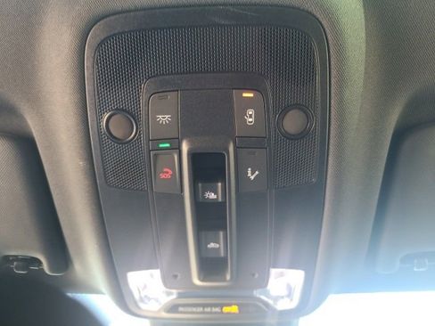 Used 2024 Audi Q3 2.0T Premium image 33