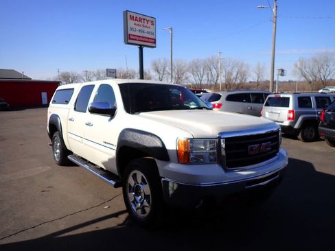 Used 2009 GMC Sierra 1500 SLT w/ White Diamond Edition image 1