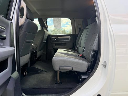 Used 2017 RAM 2500 Big Horn image 33