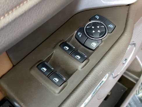 Used 2022 Ford Expedition King Ranch image 10