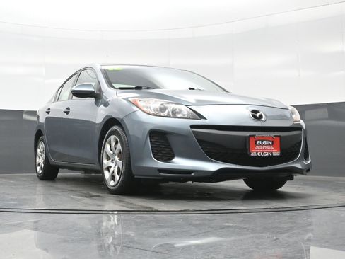 Used 2012 MAZDA MAZDA3 i Sport image 28