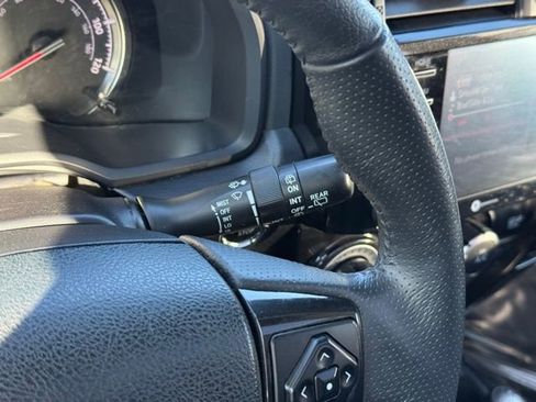 Used 2021 Toyota 4Runner Venture w/ Moonroof Package AWD/4WD image 28