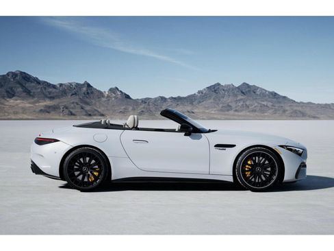 New 2026 Mercedes-Benz SL 63 AMG S e Performance 4MATIC image 2